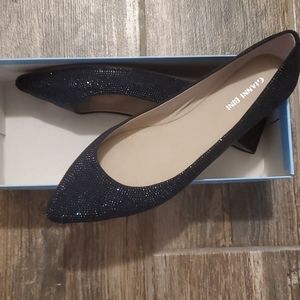 NWT Navy Gianni Bini sparkle flat shoes.